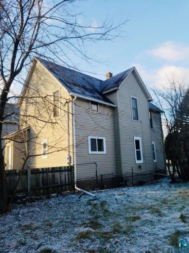 318 58 Ave, Duluth MN 55807-2514 exterior