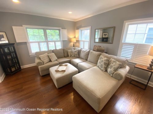 43 Park Ave, Locust NJ  07760-1523 exterior