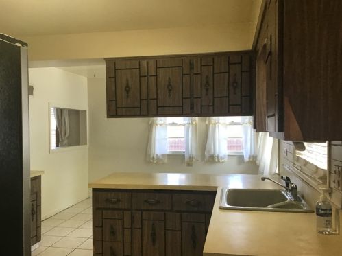 2228 Jackson St, Waukegan IL 60085-7354 exterior