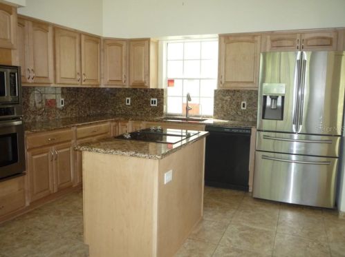 4039 Golfside Dr, Orlando FL 32808-3005 exterior