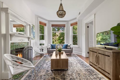 1537 Claremont Ave, Chicago, IL 60622-1711