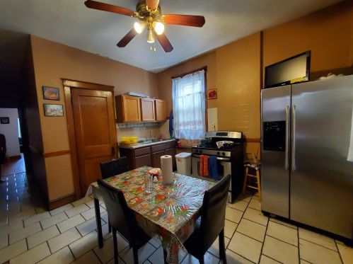 1356 Ridgeway Ave, Chicago IL 60659-1116 exterior