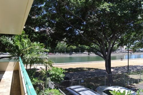 1880 Kahakai Dr, Honolulu HI 96814-4823 exterior