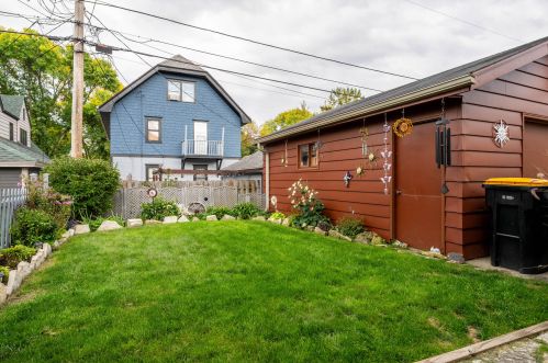 2524 Lefeber Ave, Milwaukee WI 53213-1222 exterior