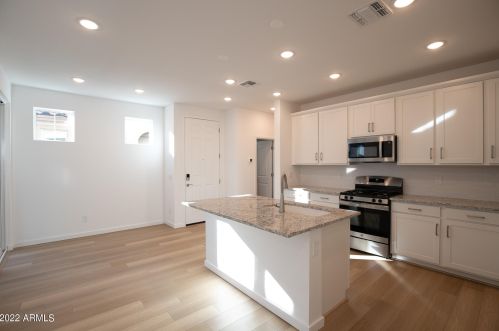 2762 Apache Dr, Chandler AZ  85286-7503 exterior