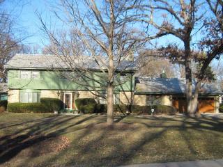 303 Rollingwood Ln, Joliet, IL 60431-4820