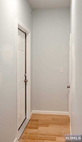 264 Wainwright St, Newark NJ  07112-1227 exterior