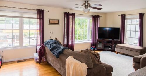 639 Old Colony Rd, Meriden CT 06451-6301 exterior