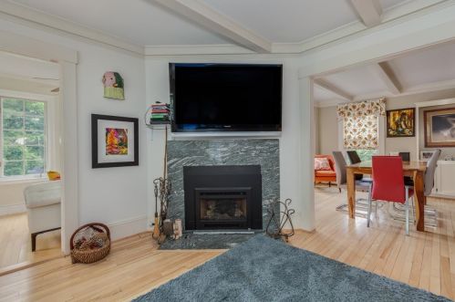 28 Westbourne Rd, Concord NH 03301-2916 exterior