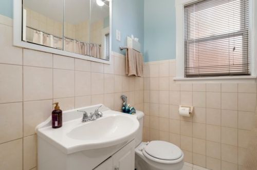 2208 Harlem Ave, Chicago IL 60707-1629 exterior