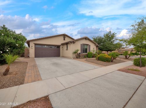 73 Crescent Way, Chandler AZ  85248-5150 exterior