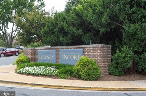 1808 Old Meadow Rd, Mc Lean VA 22102-1825 exterior