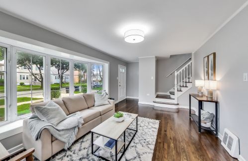 4138 Olcott Ave, Chicago IL 60706-1151 exterior