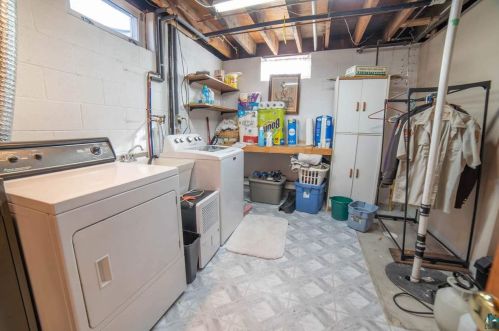 3043 Blackman Ave, Duluth MN 55811-5229 exterior