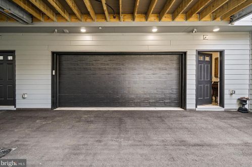 604 16th St, Philadelphia PA 19130-3423 exterior