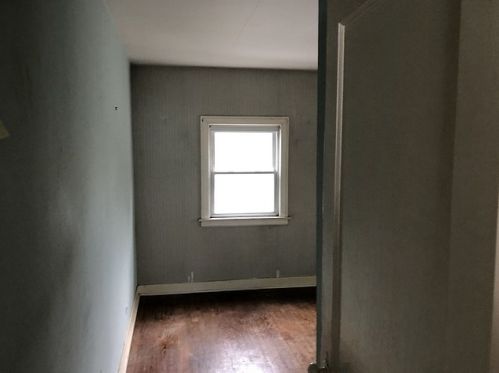 10615 Springfield Ave, Chicago IL 60655-3830 exterior