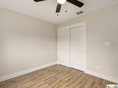 141 Lakeview, Spring Branch TX 78070-5398 exterior