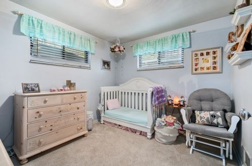 1107 Queensbury St, Pittsburgh PA 15205-3728 exterior