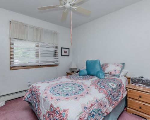 1638 Louis Kossuth Ave, Bohemia NY 11716-1514 exterior