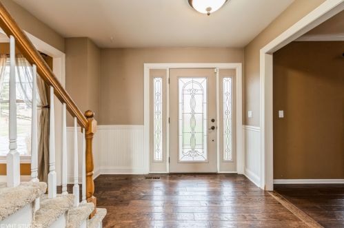 237 Burning Bush Trl, Bull Valley, IL 60012-3652