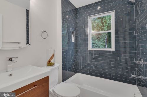 217 Atlantic St, Washington DC  20032-3043 exterior