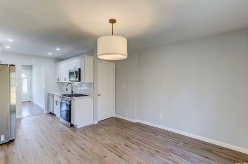 14 Gannet Dr, Commack NY 11725-4903 exterior