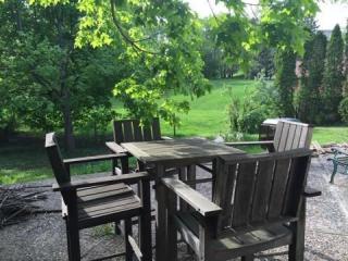 4416 Tonkawood Rd, Hopkins, MN 55345-2838