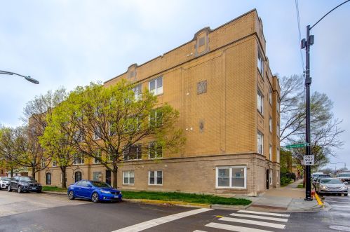 3206 Berwyn Ave, Chicago IL 60625-4759 exterior