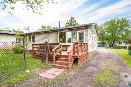 4920 Oakley St, Duluth MN 55804-1238 exterior