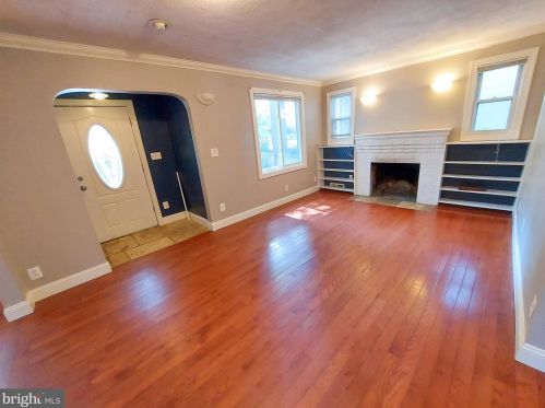 909 Heron Dr, Silver Spring MD  20901-3724 exterior