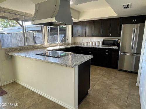 2054 Elm St, Phoenix AZ 85033-1041 exterior