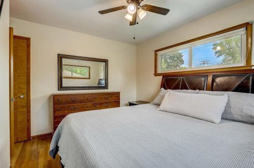 5323 Ohio Ave, Milwaukee WI  53219-4429 exterior