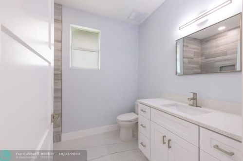 2470 Webster Ln, Fort Pierce FL 34953-5751 exterior