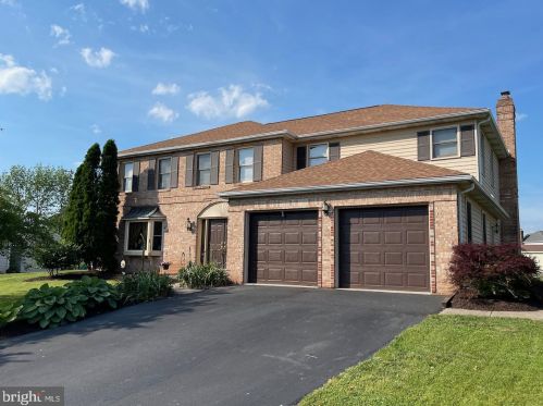 1567 Potter Dr, Pottstown, PA 19464-2975