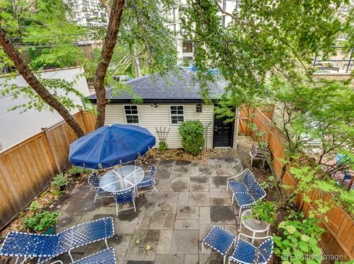 1949 Lincoln Ave, Chicago IL 60614-5404 exterior