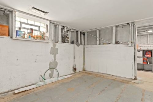 1859 California, Chicago IL 60647-4247 exterior