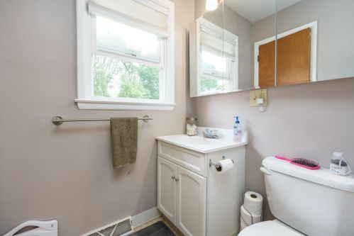 6813 Bratcher St, Kalamazoo MI  49024-3479 exterior