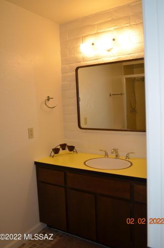 5701 Glenn St, Tucson AZ 85716-2236 exterior