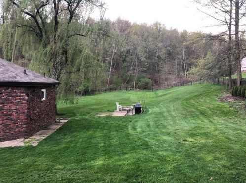 120 Longvue Dr, Pittsburgh PA 15237-2275 exterior