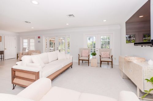 1530 Sunshine Ave, Fort Pierce FL  34952-6010 exterior