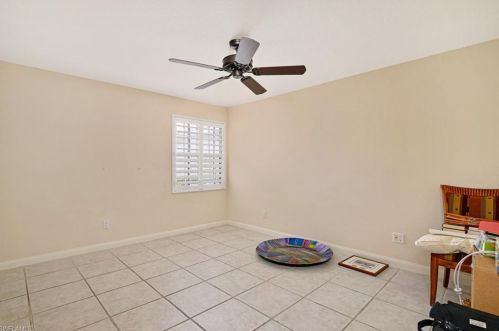 4596 Pasadena Ct, Naples FL 34109-1371 exterior