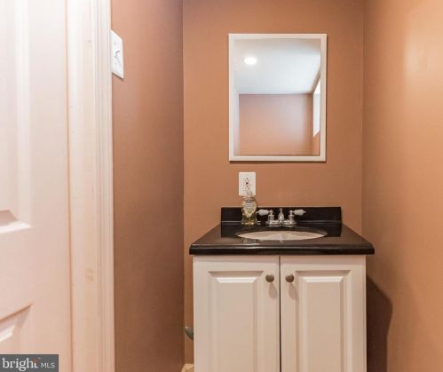 1119 Magee, Philadelphia PA 19111-4939 exterior