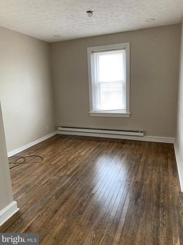 319 Oak St, Pottstown PA 19464-5337 exterior