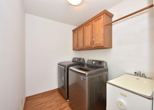 2102 Walnut St, Milwaukee WI 53205-1422 exterior