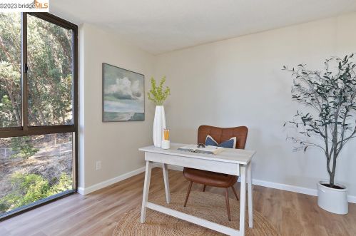 555 Pierce St, Berkeley CA 94706-1044 exterior