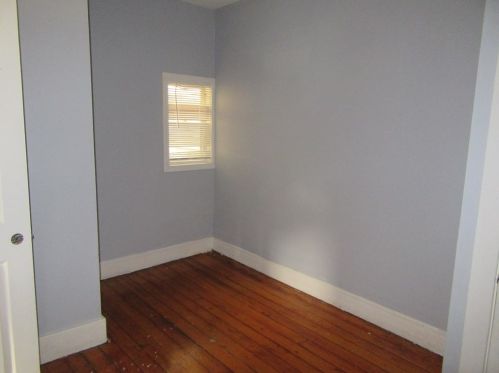 8 Stebbins St, Springfield MA 01109-4217 exterior