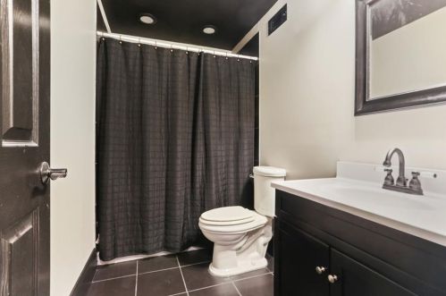 1121 Francis St, Atlanta GA 30344-2313 exterior