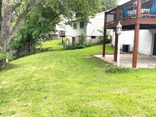 2371 Crestline Dr, Saint Louis MO 63129-3713 exterior