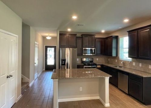 58 La Costa Dr, Montgomery TX 77356-5358 exterior