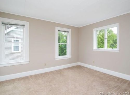 198 Elm St, Wallingford CT 06492-3229 exterior